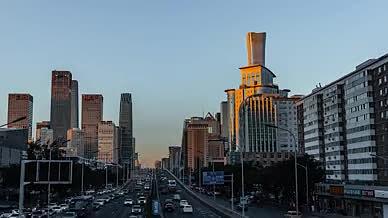 4K北京中国尊建筑群城市地标极速车流延时视频的预览图